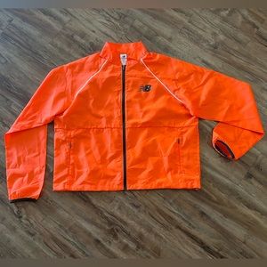 Women’s New Balance cropped windbreaker Medium